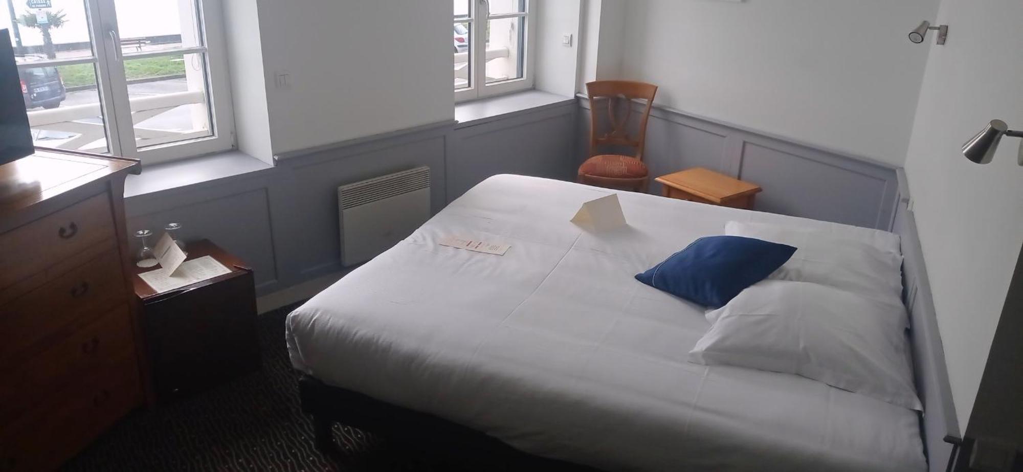 Le Querrien Otel Cancale Dış mekan fotoğraf