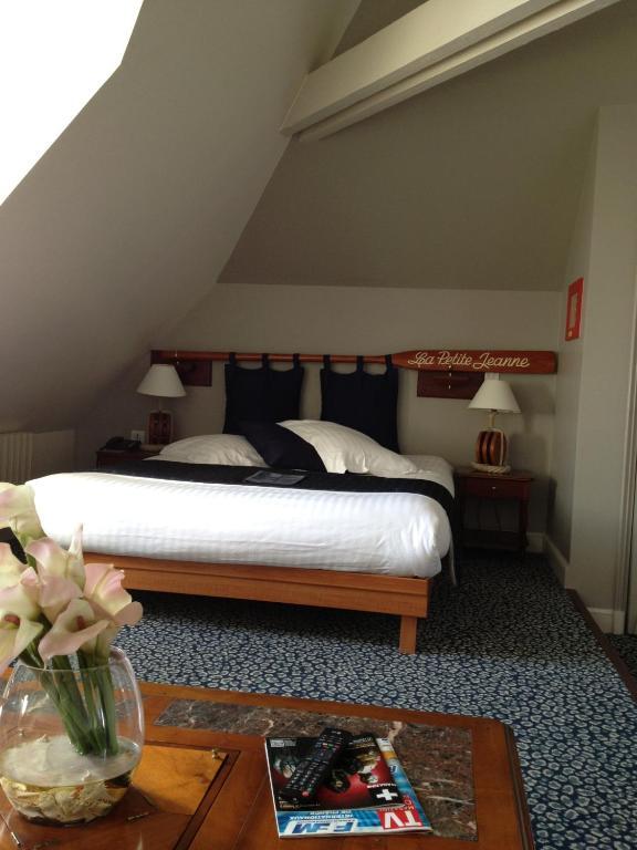 Le Querrien Otel Cancale Oda fotoğraf