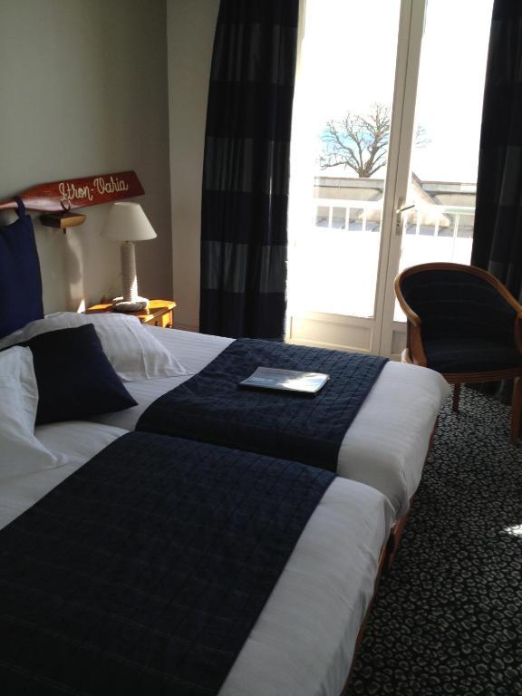 Le Querrien Otel Cancale Oda fotoğraf